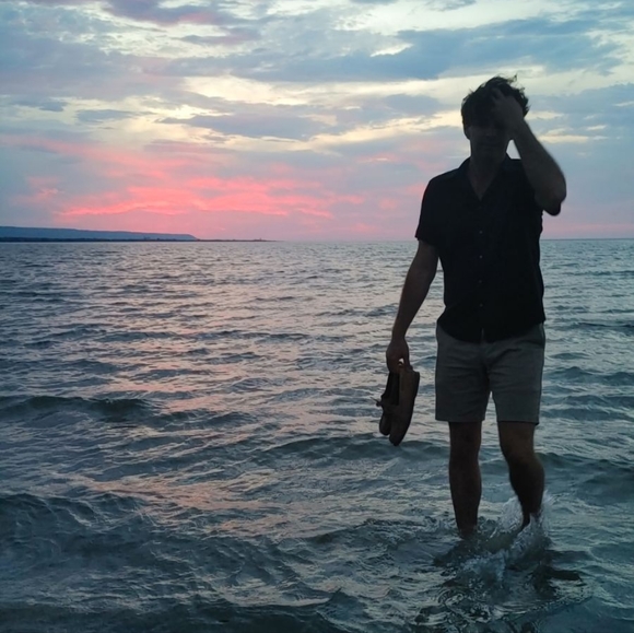 Meet your sellers, Jennifer and Mitch! - Picture 3 of 4